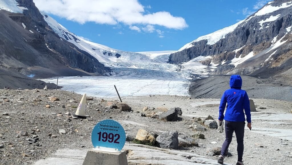 Toe of the Glacier 徒步
