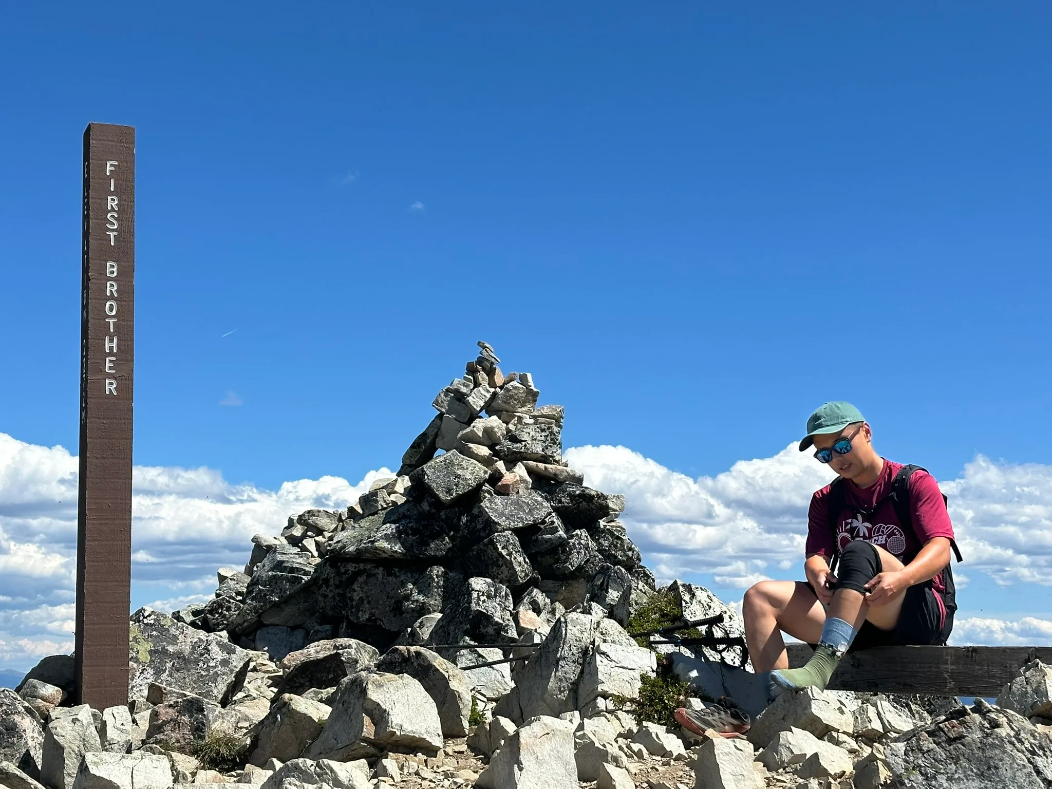 登顶 First Brother