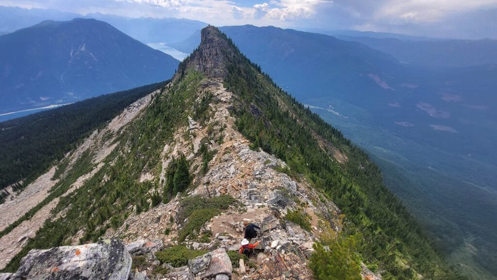 Saddle Mountain Lookout 徒步道下山