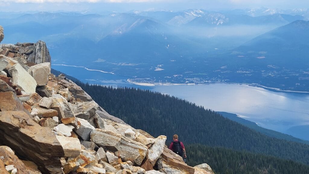 Saddle Mountain Lookout 徒步道下山