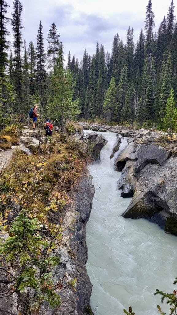 Yoho River -冰线步道