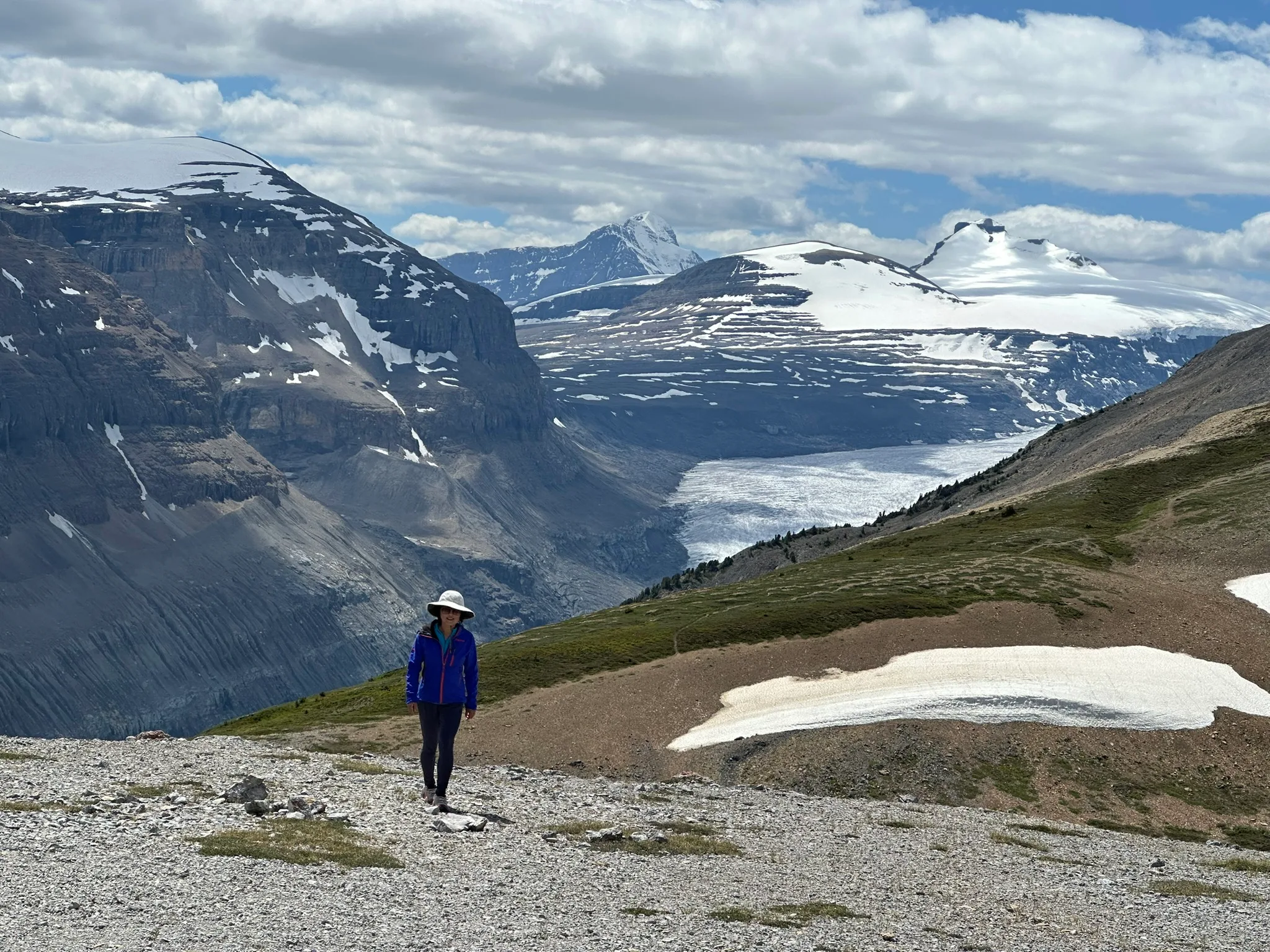 Saskatchewan Glacier at the background