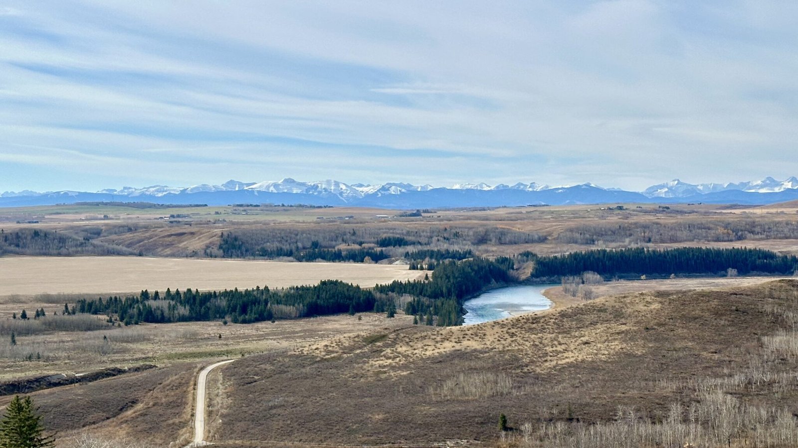弓河流过Glenbow Ranch公园